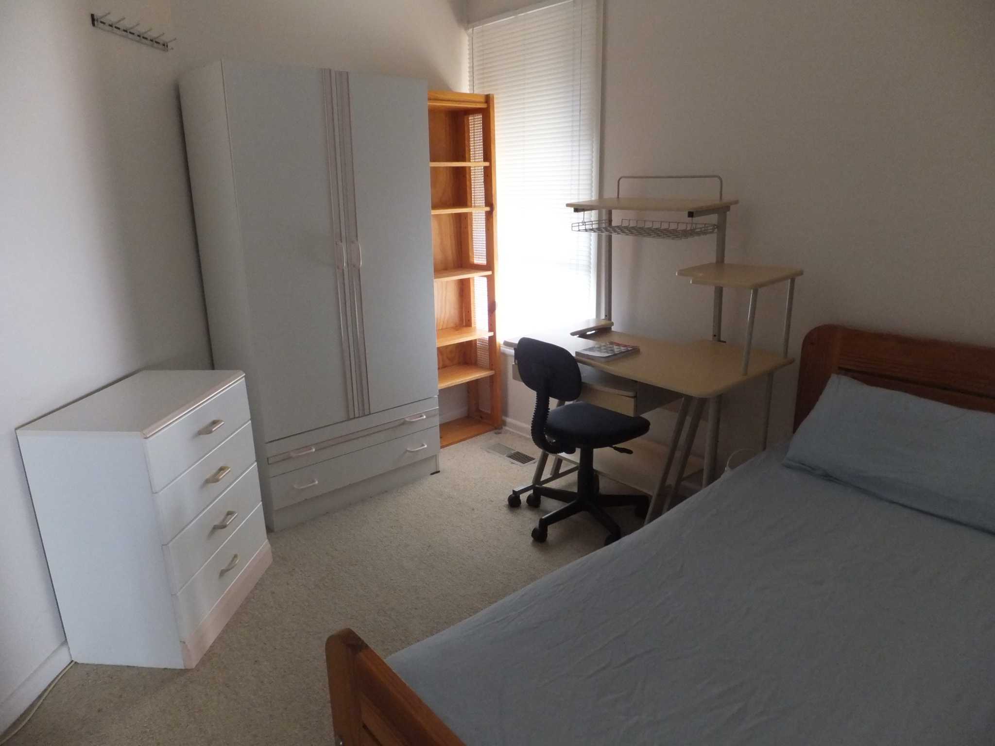 Room Rental - Glen Waverley